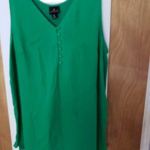 Green Worthington Top Size med